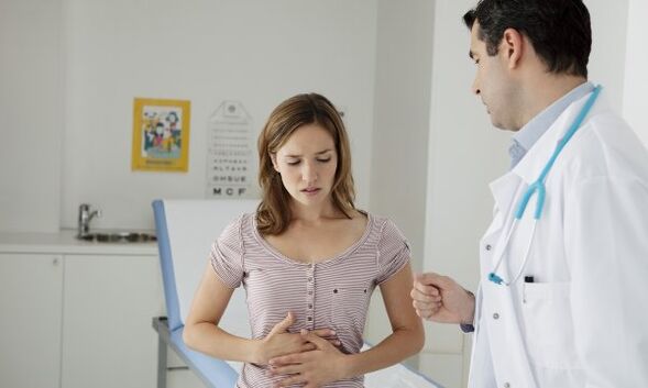 Gastroenterologul va explica în detaliu pacientului cu pancreatită cum să mănânce pentru a nu dăuna organismului